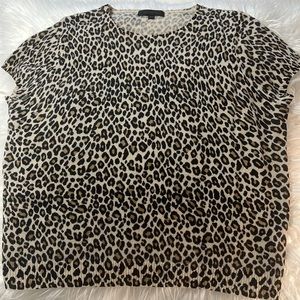 Saks Fifth Avenue Leopard print cashmere sweater size M
